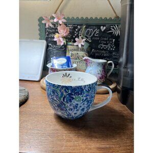 Vintage Lilly Pulitzer Tea Cup Coffee Mug 12 oz Blue Floral Gold Cottage Prairie